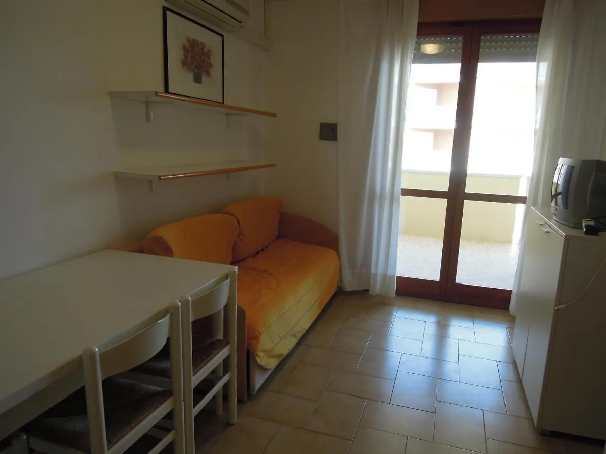 Beautiful Apartment With Terrace And Swimming Pool Bibione