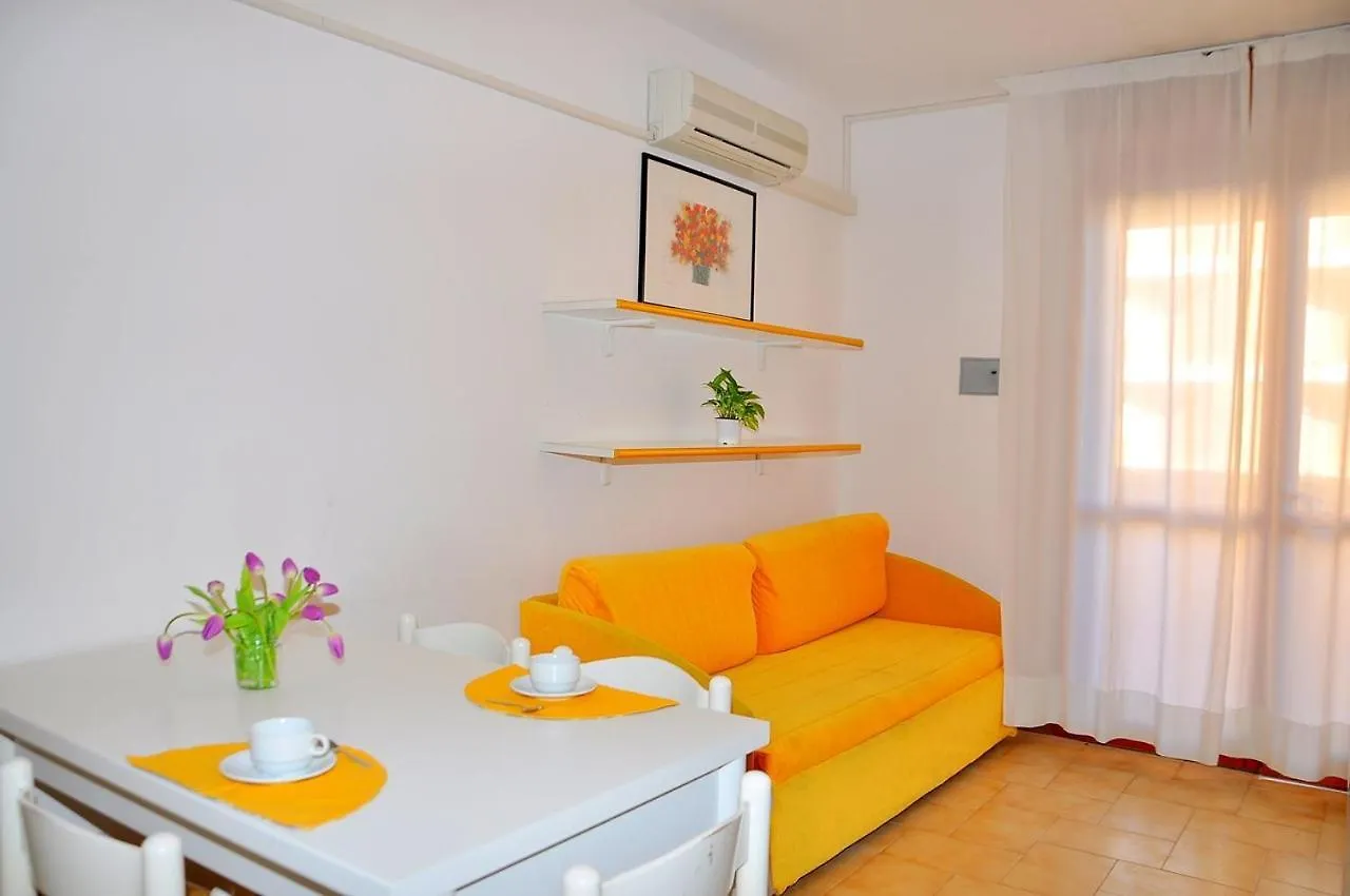 Beautiful Apartment With Terrace And Swimming Pool Bibione
