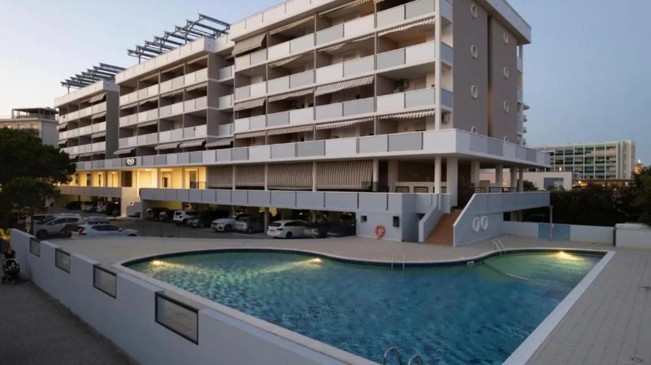 Beautiful Apartment With Terrace And Swimming Pool Bibione